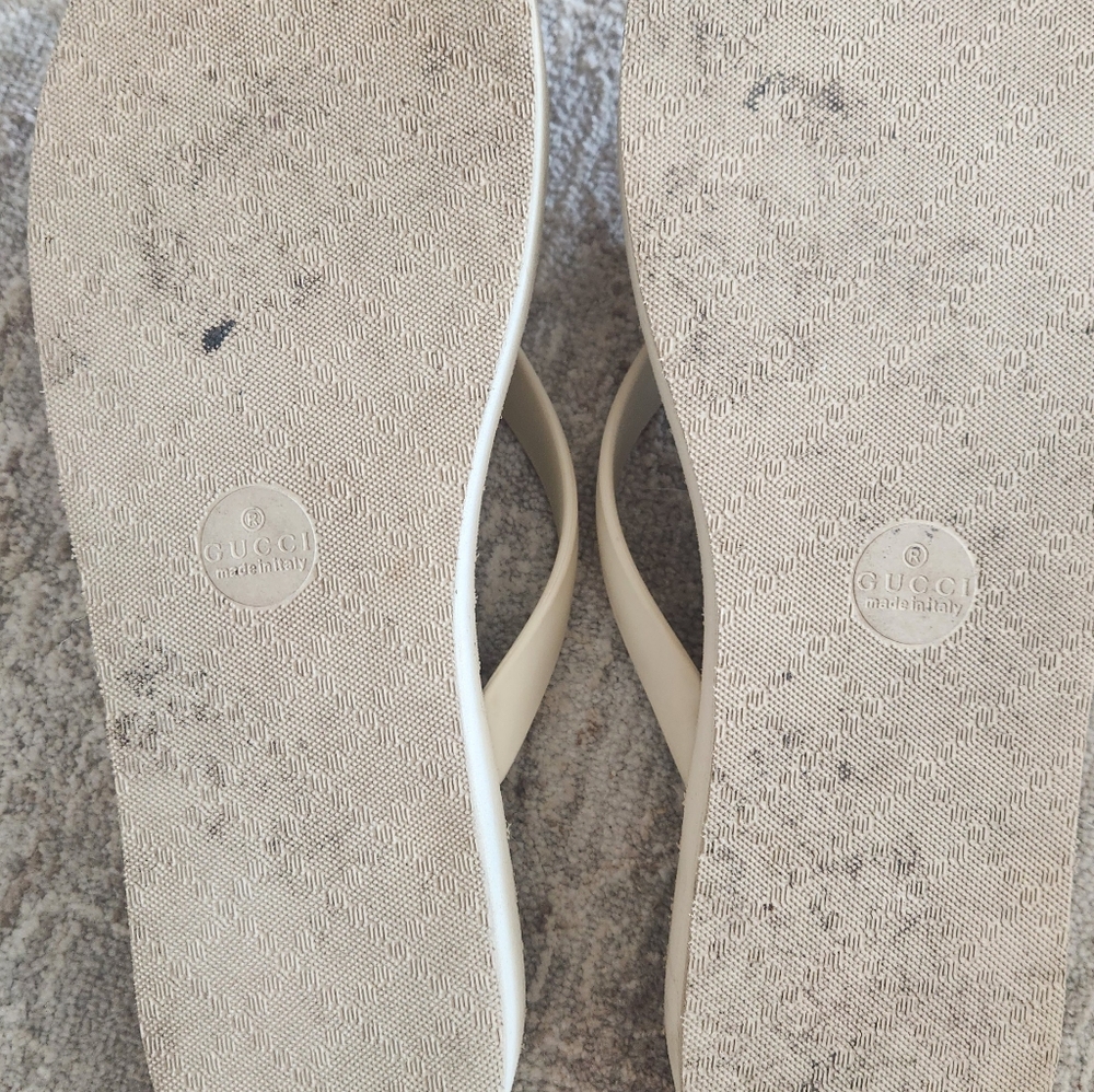 Gucci Women's Beige Sandals